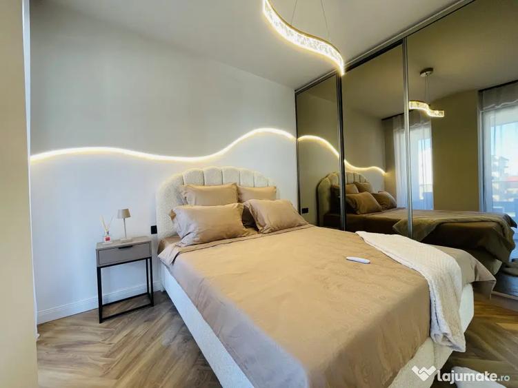 Apartament cu 3 camere semidecomandat în Florești
