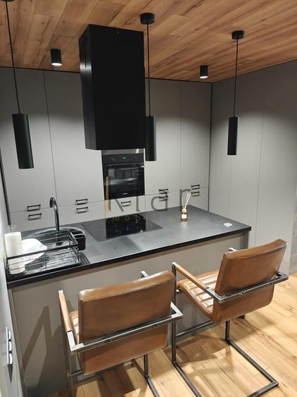 Apartament cu 2 camere semidecomandat, mobilat în Zorilor
