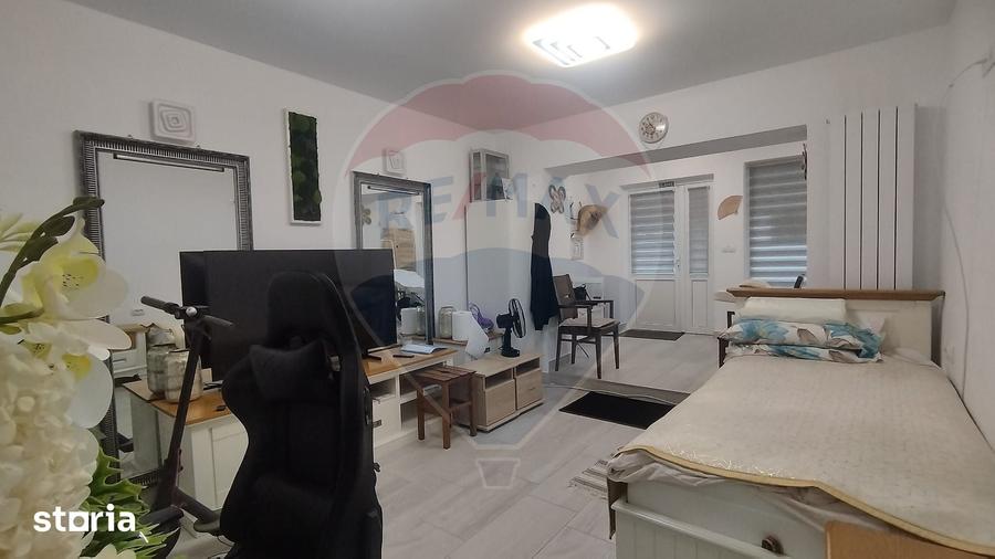 Spațiu comercial, de 30 mp, în Central