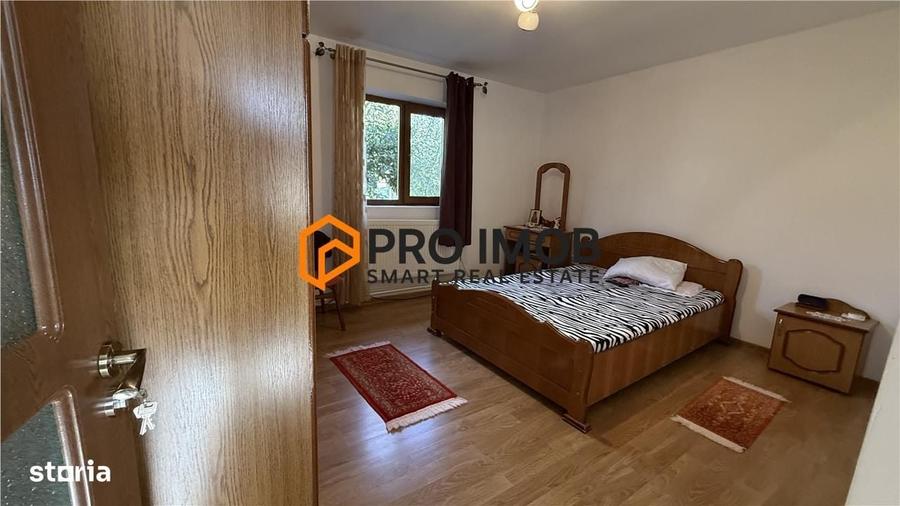Casă cu 3 camere decomandat în Căpățânești
