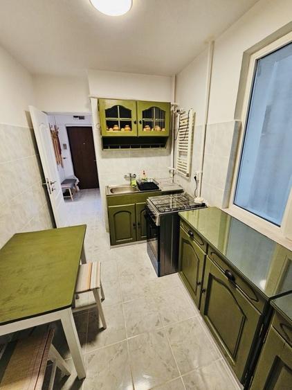Apartament cu 2 camere decomandat în Cantemir