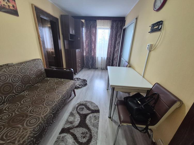Apartament cu 2 camere decomandat în Tătărași