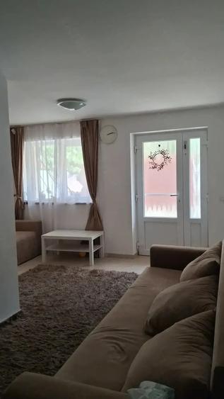 Casă cu 2 camere cu Teren 130 Mp în Central