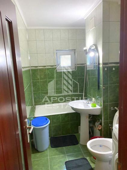 Apartament cu 2 camere decomandat, mobilat în Dâmbovița