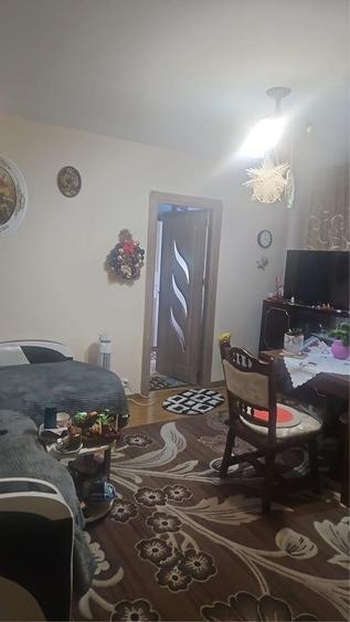Apartament cu 2 camere, mobilat în Craiovița Nouă
