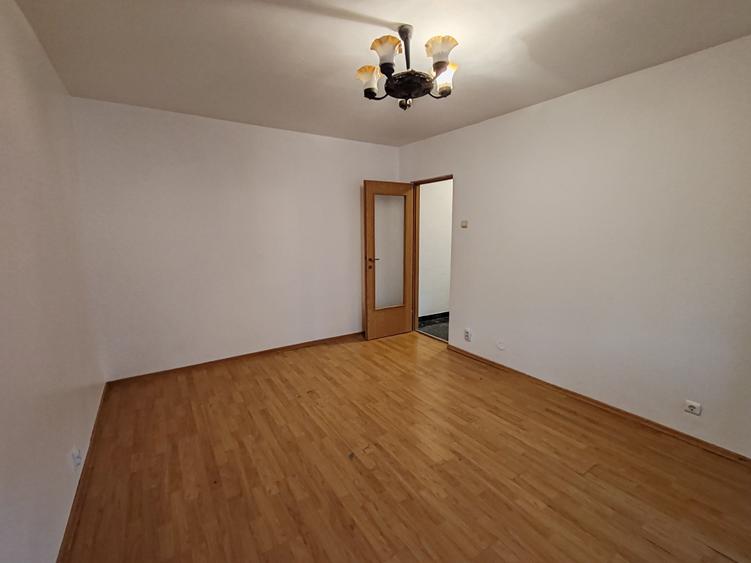 Apartament cu 2 camere decomandat în Răcădău
