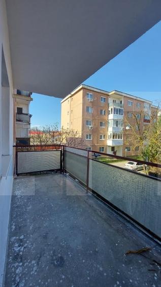 Apartament cu 3 camere decomandat în Semicentral