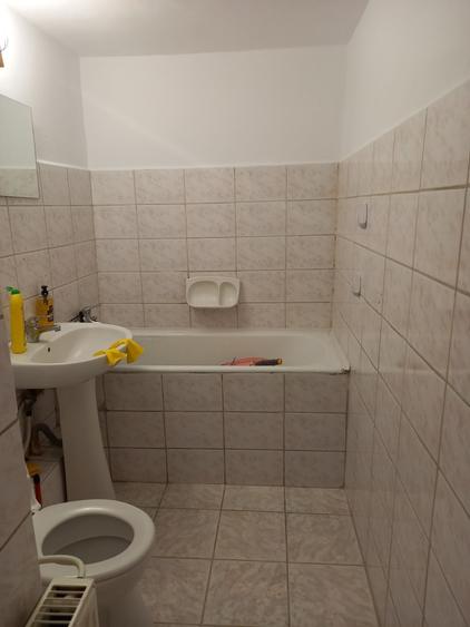 Apartament cu 2 camere semidecomandat în Rogerius