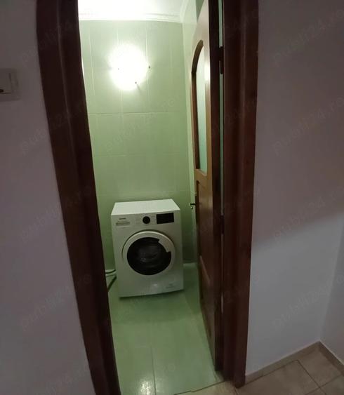 Apartament cu 3 camere decomandat în Dacia