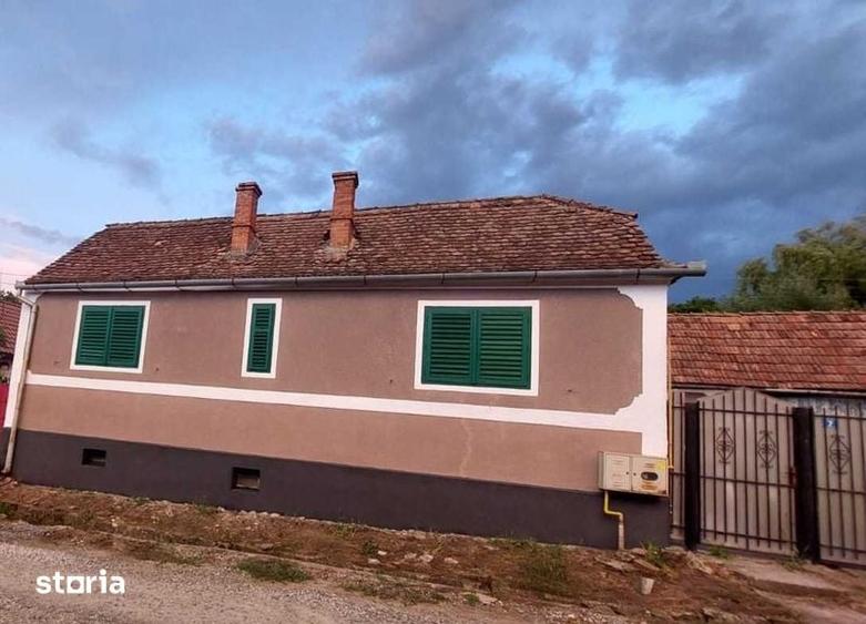 Casă cu 4 camere cu Teren 120 Mp în Slimnic