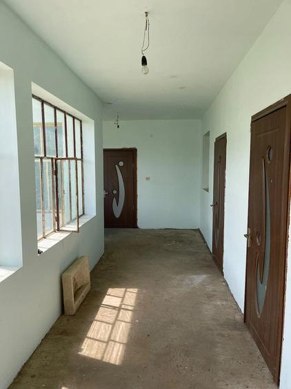 Casă cu Teren 2850 Mp în Tomnatic