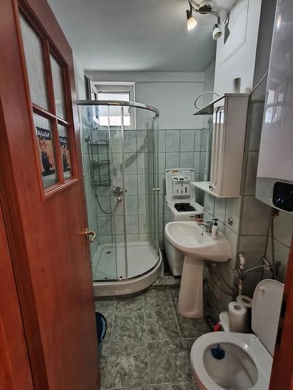 Apartament cu 2 camere semidecomandat în Tineretului