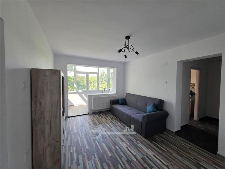 Apartament cu 2 camere semidecomandat în Podu Roș — fotografia 3