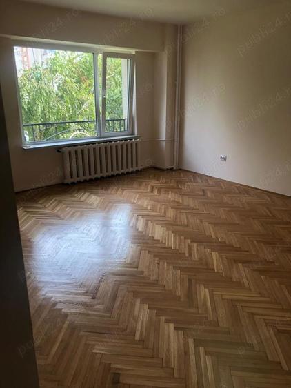 Garsonieră decomandată în Calea Călărașilor