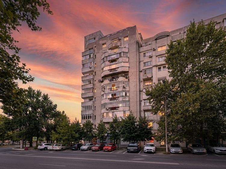 Garsonieră decomandată, mobilată în Unirii