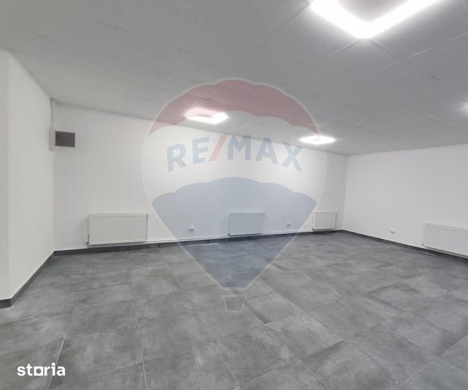 Spa?iu comercial de 80mp in zona Burdujeni - 6