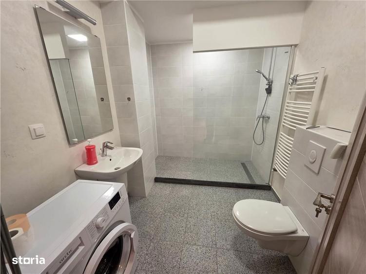 Apartament cu 2 camere, mobilat în Central