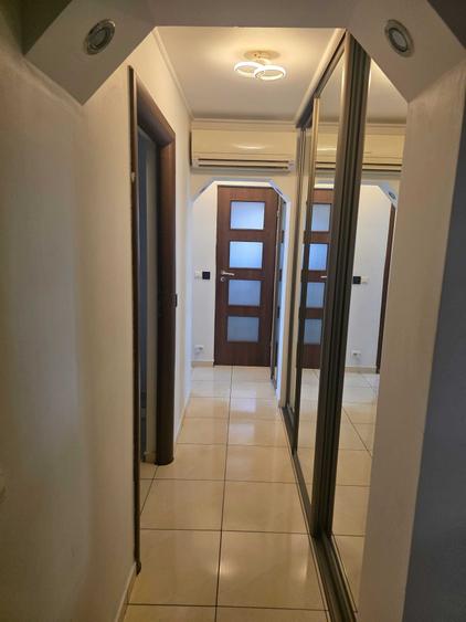 Apartament cu 3 camere decomandat în Titulescu