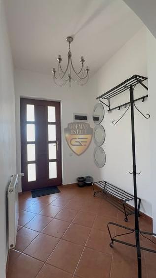 Casă individuală cu 5 camere cu Piscina în Mamaia