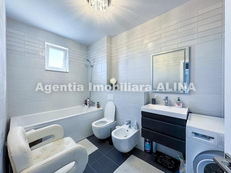 Apartament cu 2 camere decomandat în 22 Decembrie