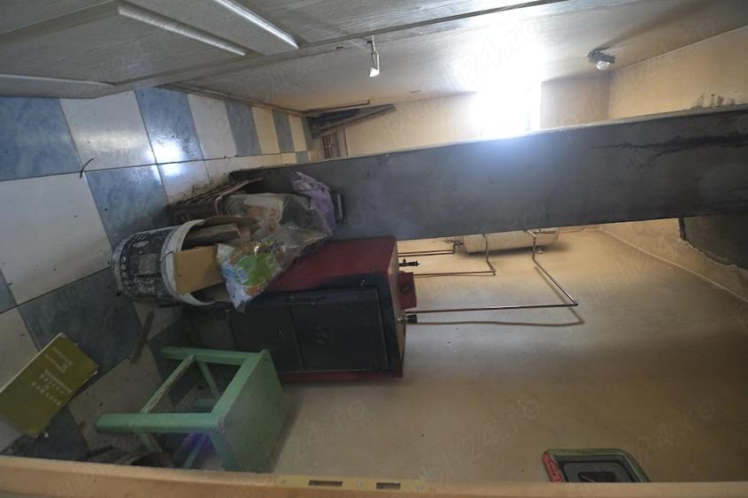 Casă cu 2 camere cu Teren 1833 Mp în Igriș