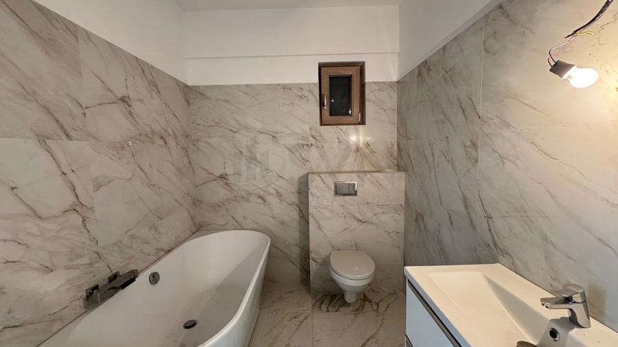 Apartament cu 4 camere decomandat în Iancului