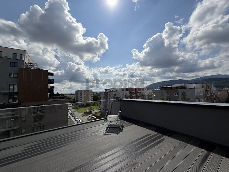 Apartament cu 2 camere decomandat, mobilat în Avantgarden