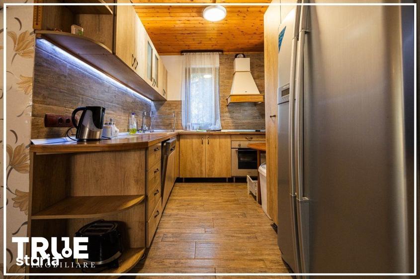Casă cu 6 camere cu Teren 1400 Mp în Lunca