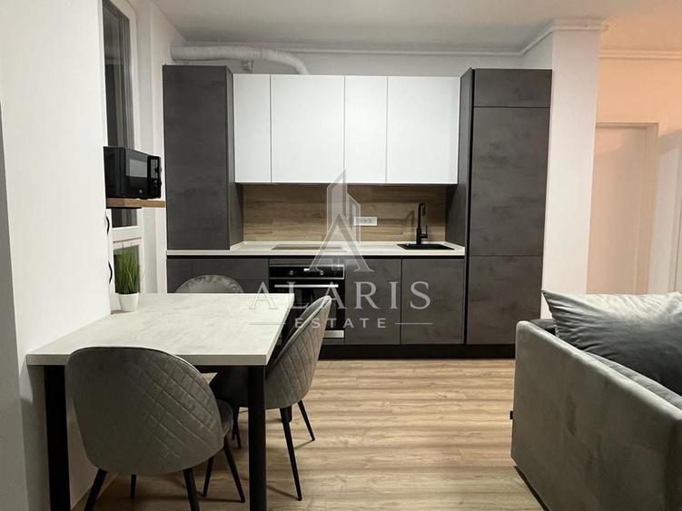 Apartament cu 2 camere semidecomandat, mobilat în Tipografilor