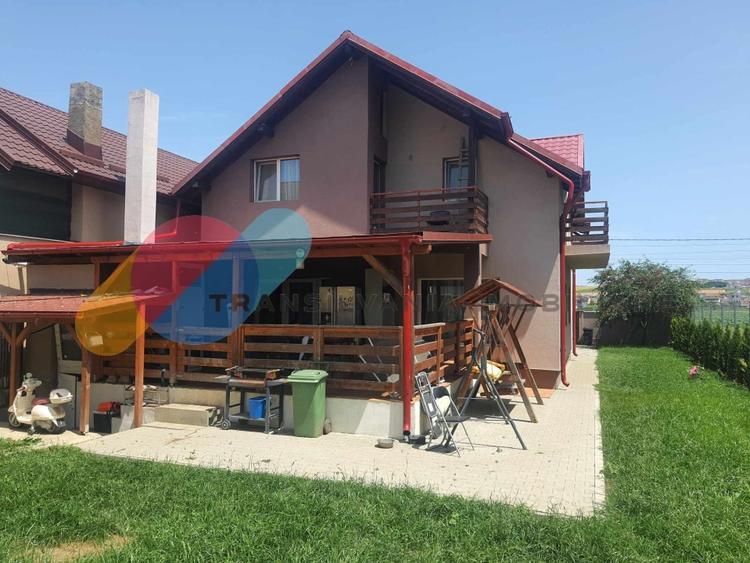 Casă individuală cu 4 camere cu Canalizare în Apahida