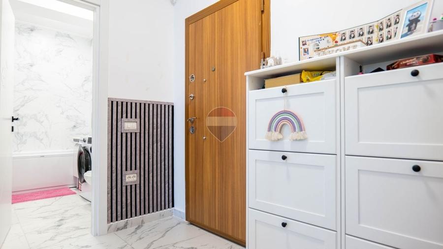 Apartament cu 2 camere semidecomandat, mobilat în Vitan-Bârzești