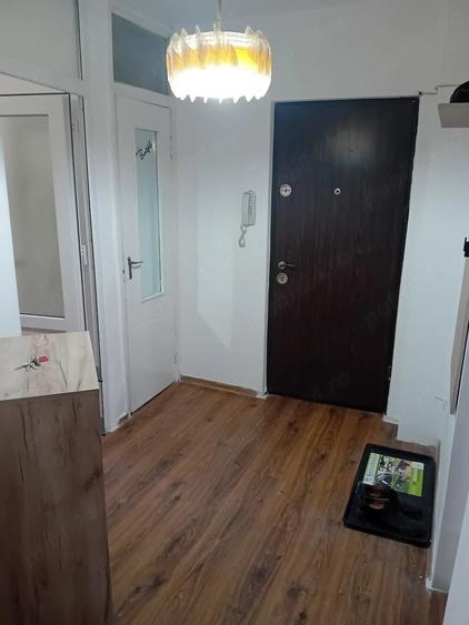 Apartament cu 2 camere decomandat în Soarelui