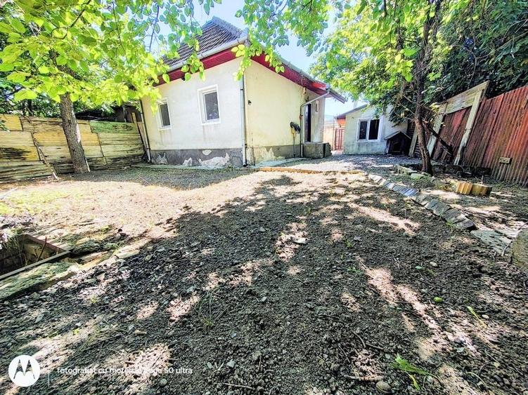 Casă cu 2 camere în Central