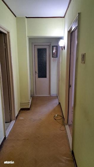 Apartament cu 3 camere în Brăilița