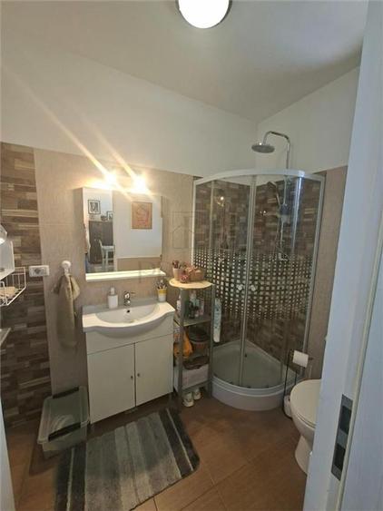 Duplex cu 4 camere cu Canalizare în Chișoda