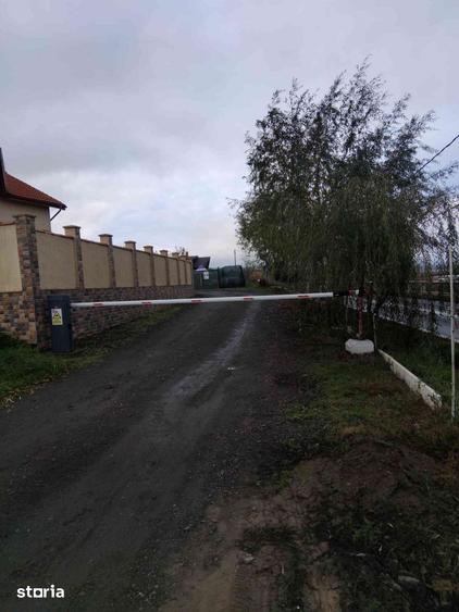 Teren de 760 mp, în Central
