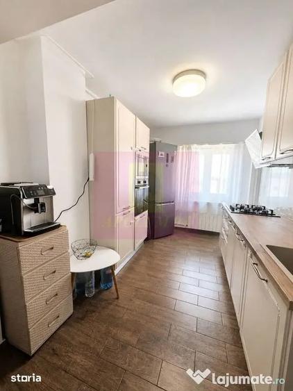 Apartament cu 3 camere decomandat în Unirii