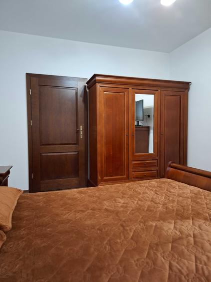 Apartament cu 2 camere decomandat în Petros