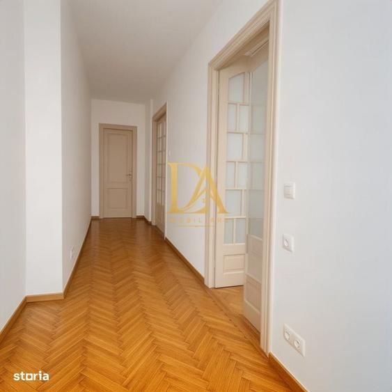 Spațiu comercial, de 120 mp, în Decebal