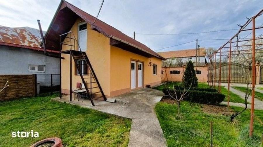 Casă cu 5 camere cu Teren 1500 Mp în Valea Mare