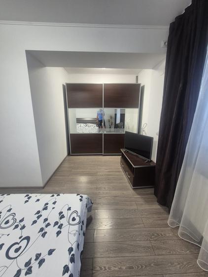 Apartament cu 2 camere decomandat în Runcu
