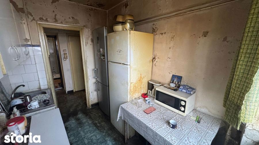 Apartament cu 3 camere, mobilat în Iancului