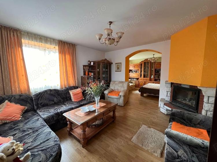 Casă cu 3 camere cu Teren 1890 Mp în Vâlcele