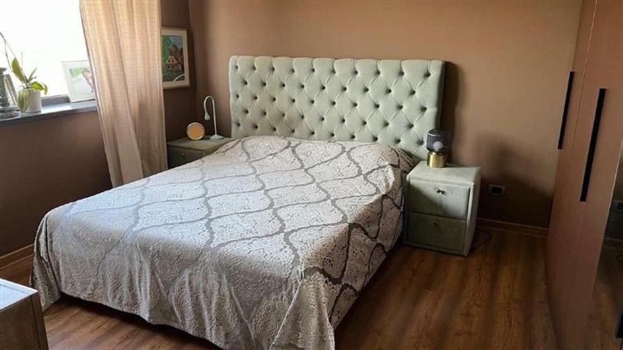Duplex cu 4 camere cu Canalizare în Cristian