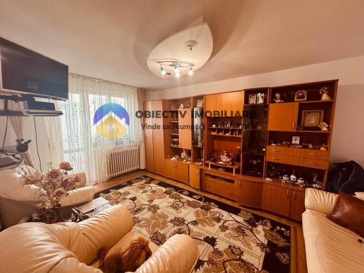 Apartament cu 2 camere decomandat, mobilat în Precista
