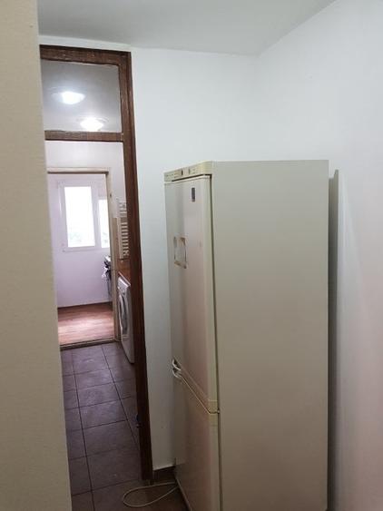 Garsonieră decomandată, mobilată în Tei