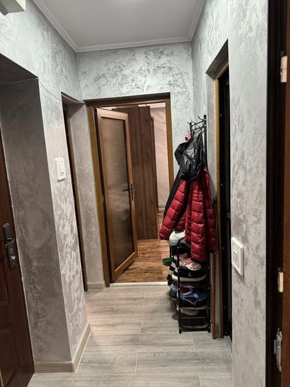 Apartament cu 2 camere decomandat în Horezu