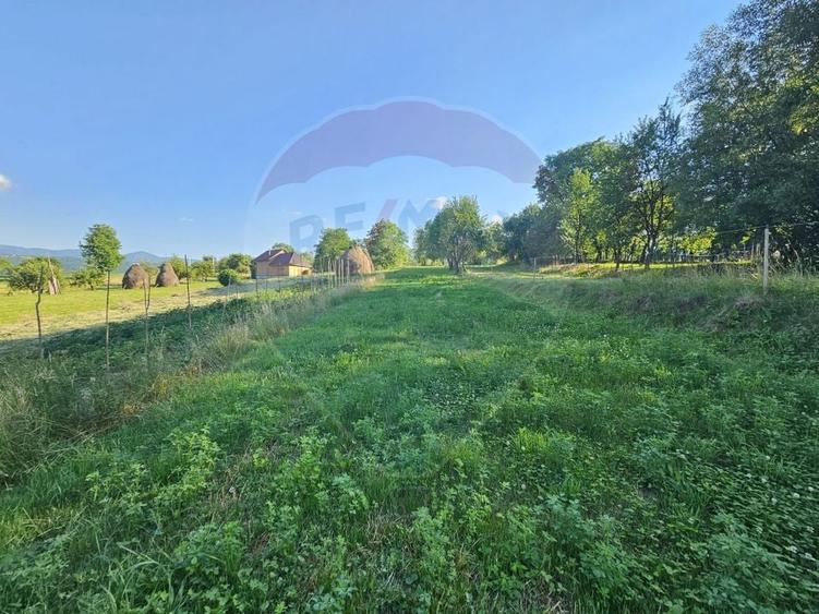 Teren Construcții intravilan de 1247 mp, în Breb