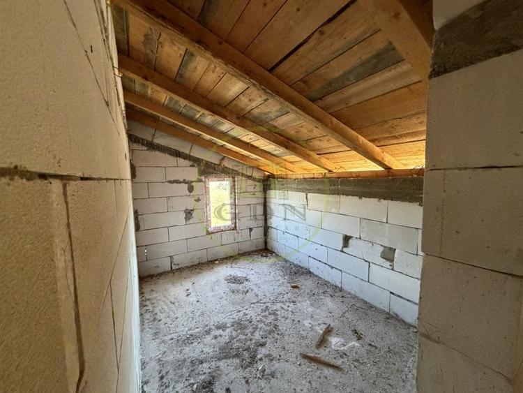 Casă individuală cu 5 camere cu Teren 437 Mp în Malu Mare