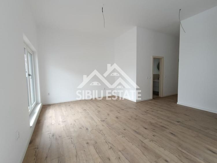 Apartament cu 3 camere decomandat în Șelimbăr